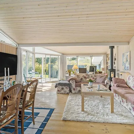 3 Bedroom Stunning In Prázdninový dům